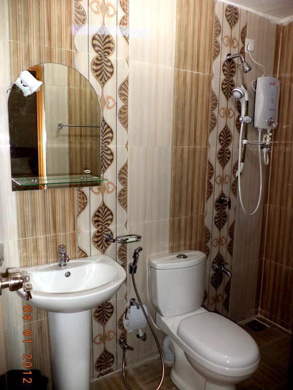 Sunshine Tourist Rest Hotel Anuradhapura Room photo